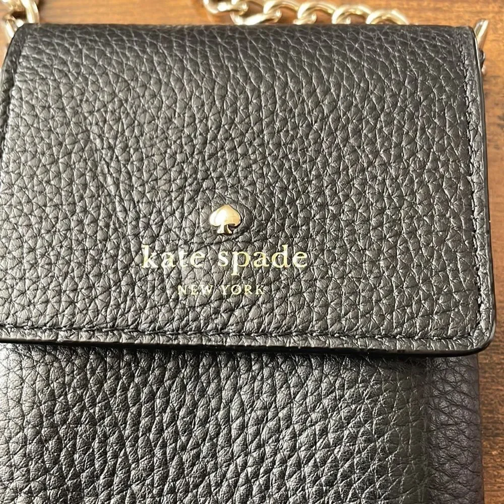 Kate Spade North/South Crossbody Pebbled Leather Crossbody phone case  excellent